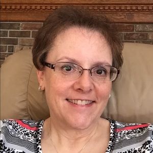 Meet your Posher, Loraine